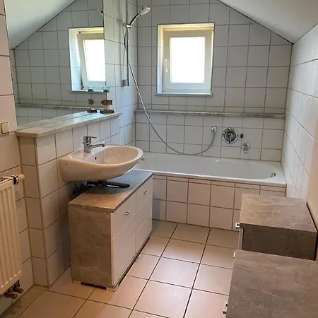 Studio-ferienhaus Mit Gartenumzaeunung Fuer Hunde Apartmán